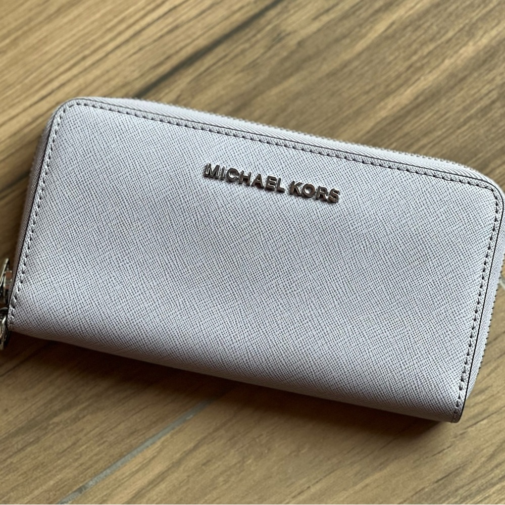 Michael Kors Lilac Wallet